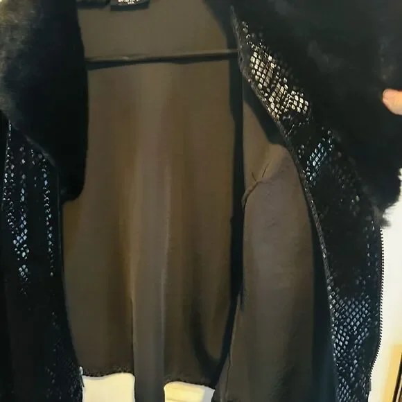 Jacket Special Occasion STUNNING Faux Fur cuffs and collar. Vintage - Picture 5 of 6